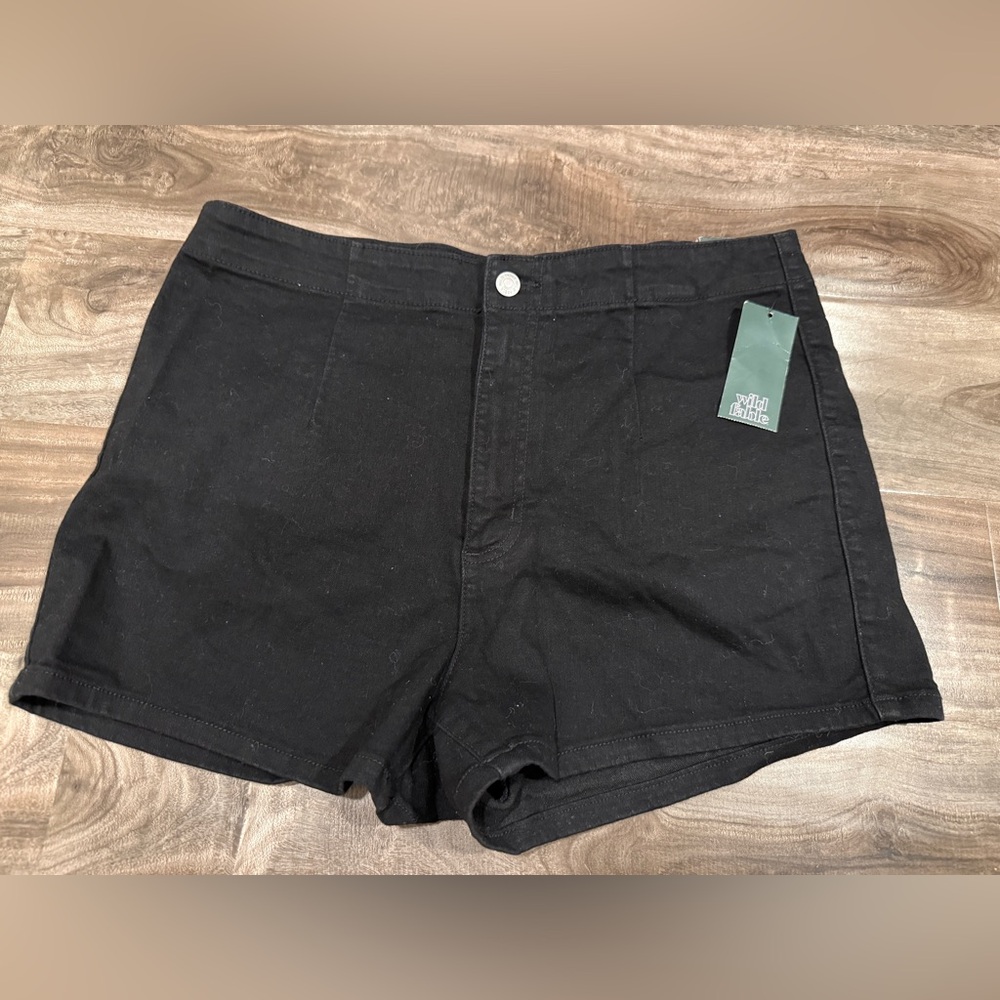 Wild Fable Highest Rise Black Denim Shorts – Size 16 / 33 Waist – NWT